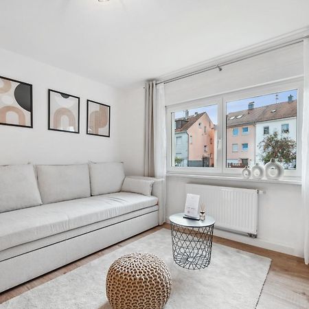 Malu Rooms - Ruhige Lage, Erdgeschoss, Smarttv, Netflix, 24H Checkin, Ludwigsburg Eksteriør bilde