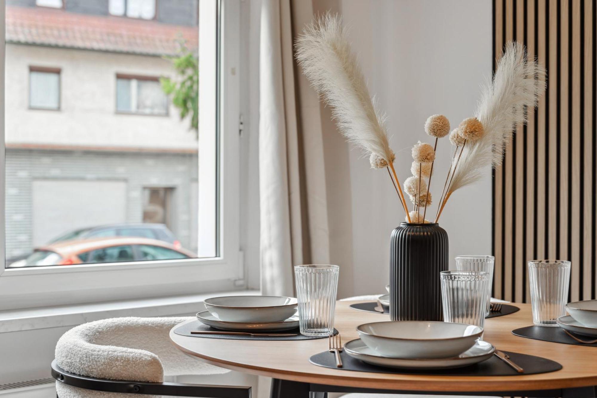 Malu Rooms - Ruhige Lage, Erdgeschoss, Smarttv, Netflix, 24H Checkin, Ludwigsburg Eksteriør bilde