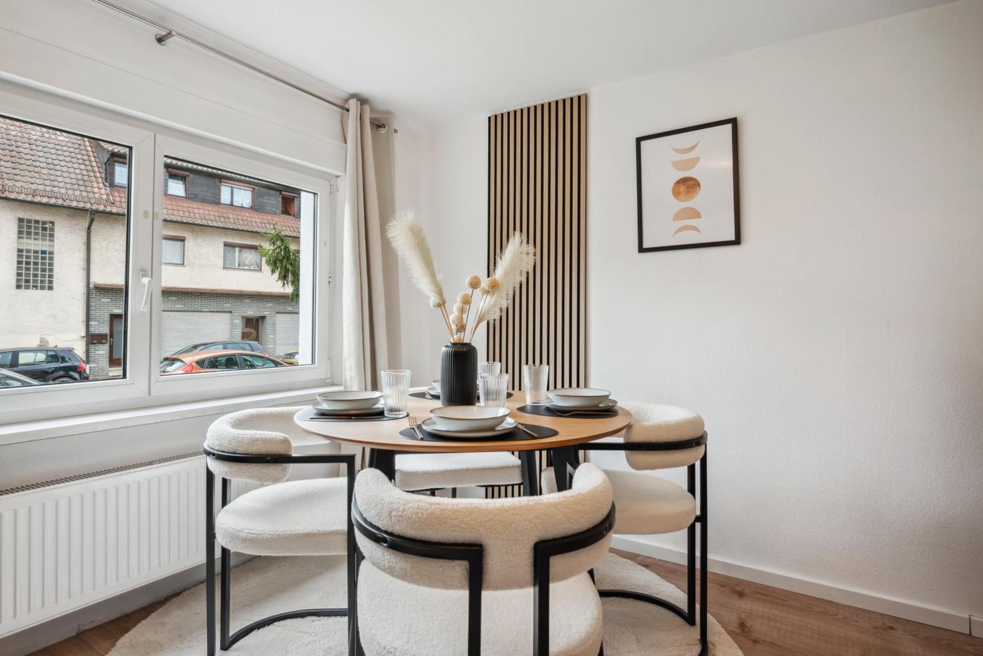 Malu Rooms - Ruhige Lage, Erdgeschoss, Smarttv, Netflix, 24H Checkin, Ludwigsburg Eksteriør bilde